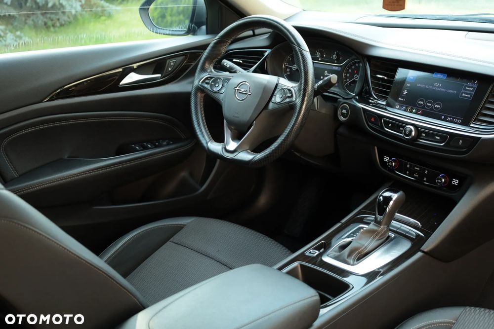 Opel Insignia - 18