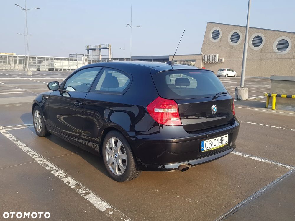 BMW Seria 1 116i - 6