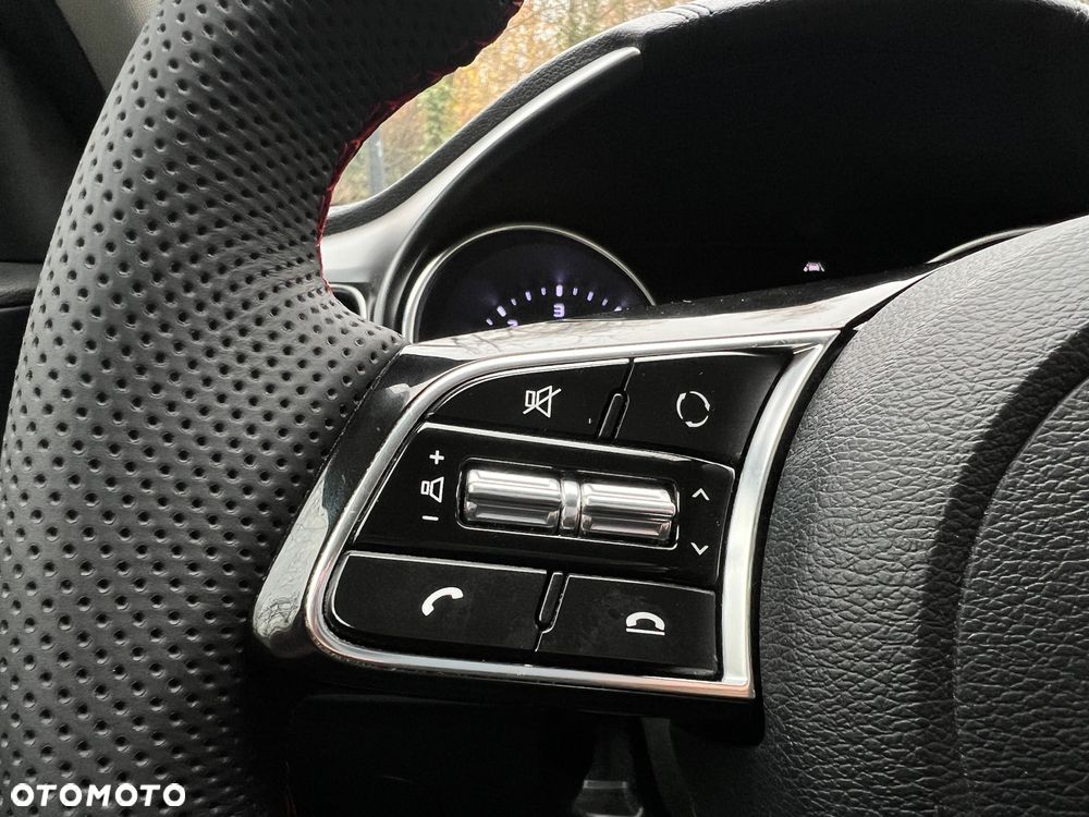 Kia Ceed 1.6 CRDi SCR L Business Line - 29