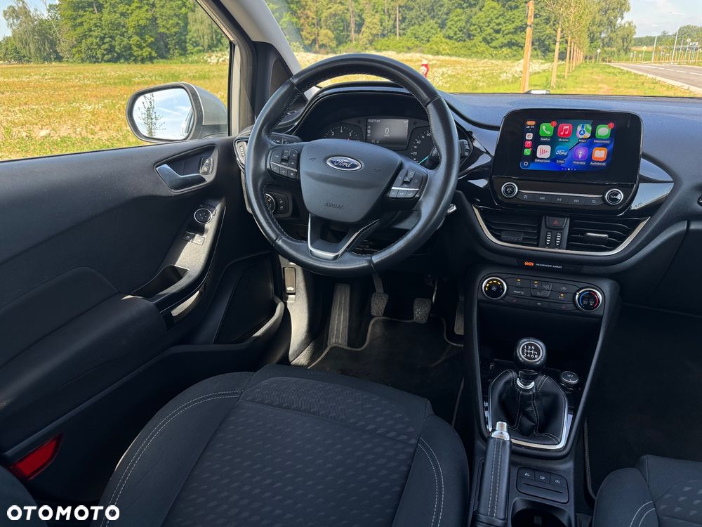 Ford Fiesta 1.0 EcoBoost S&S TITANIUM - 31