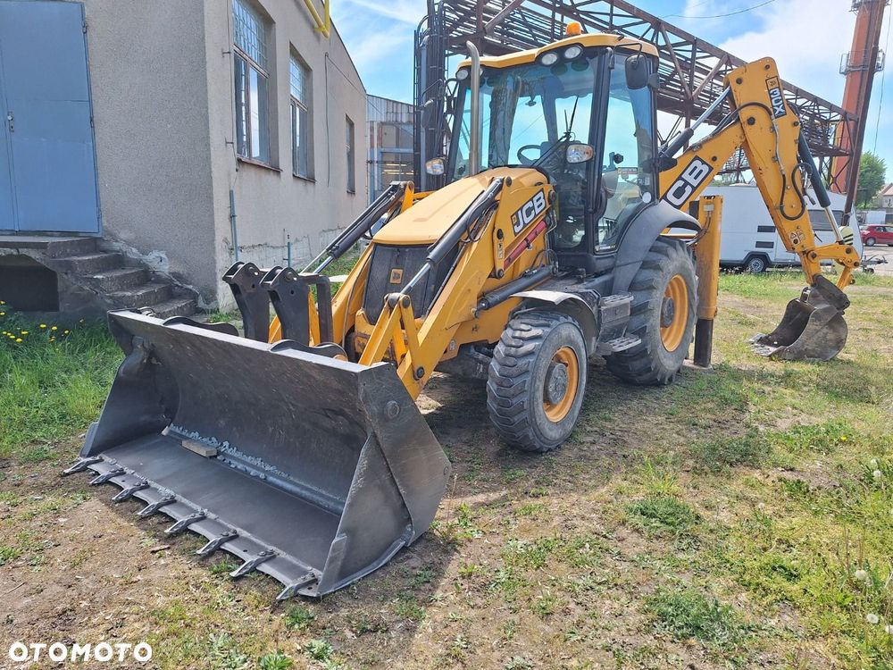 JCB 3Cx 4X4 - 1