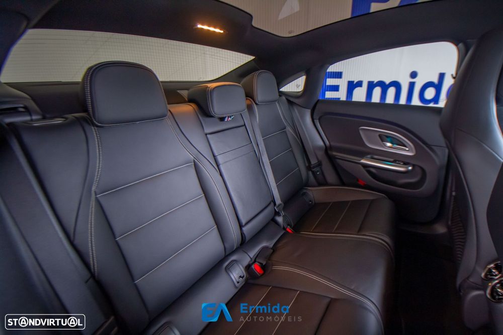 Mercedes-Benz CLA 350 - 25