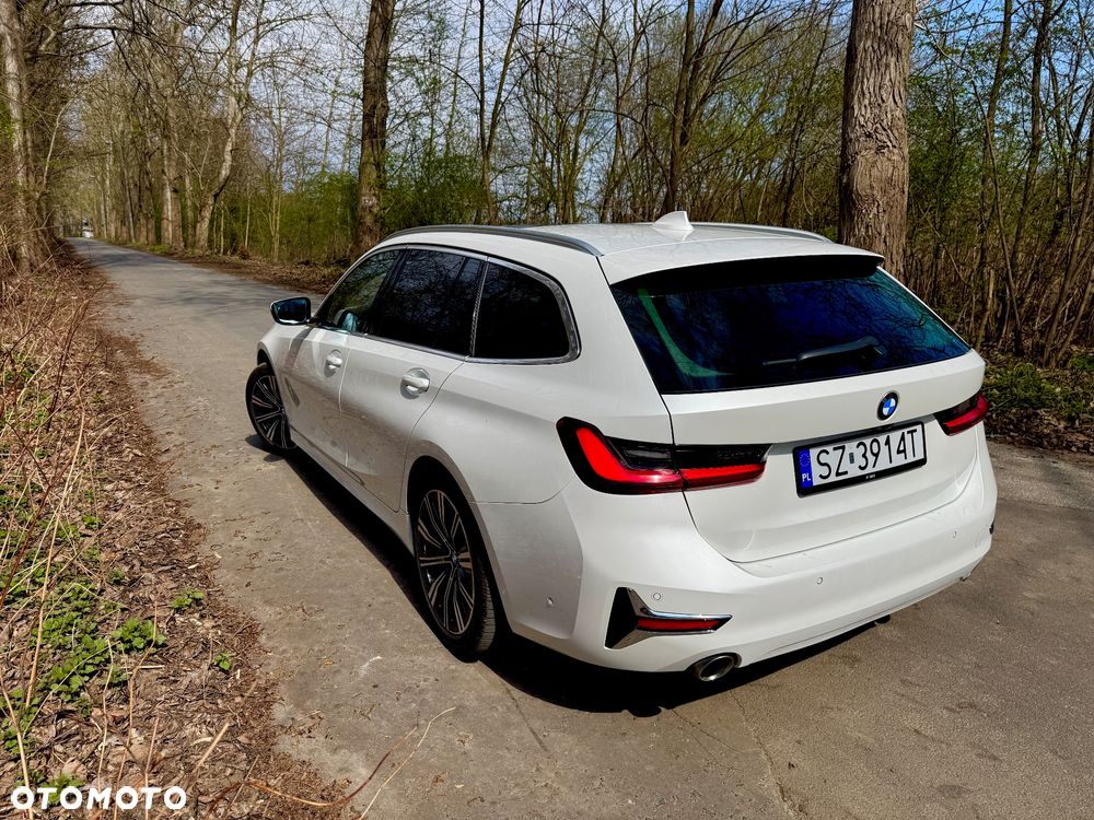 BMW Seria 3 320d xDrive Luxury Line - 4