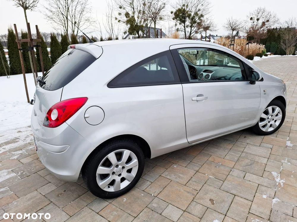 Opel Corsa 1.4 16V Satellite - 19