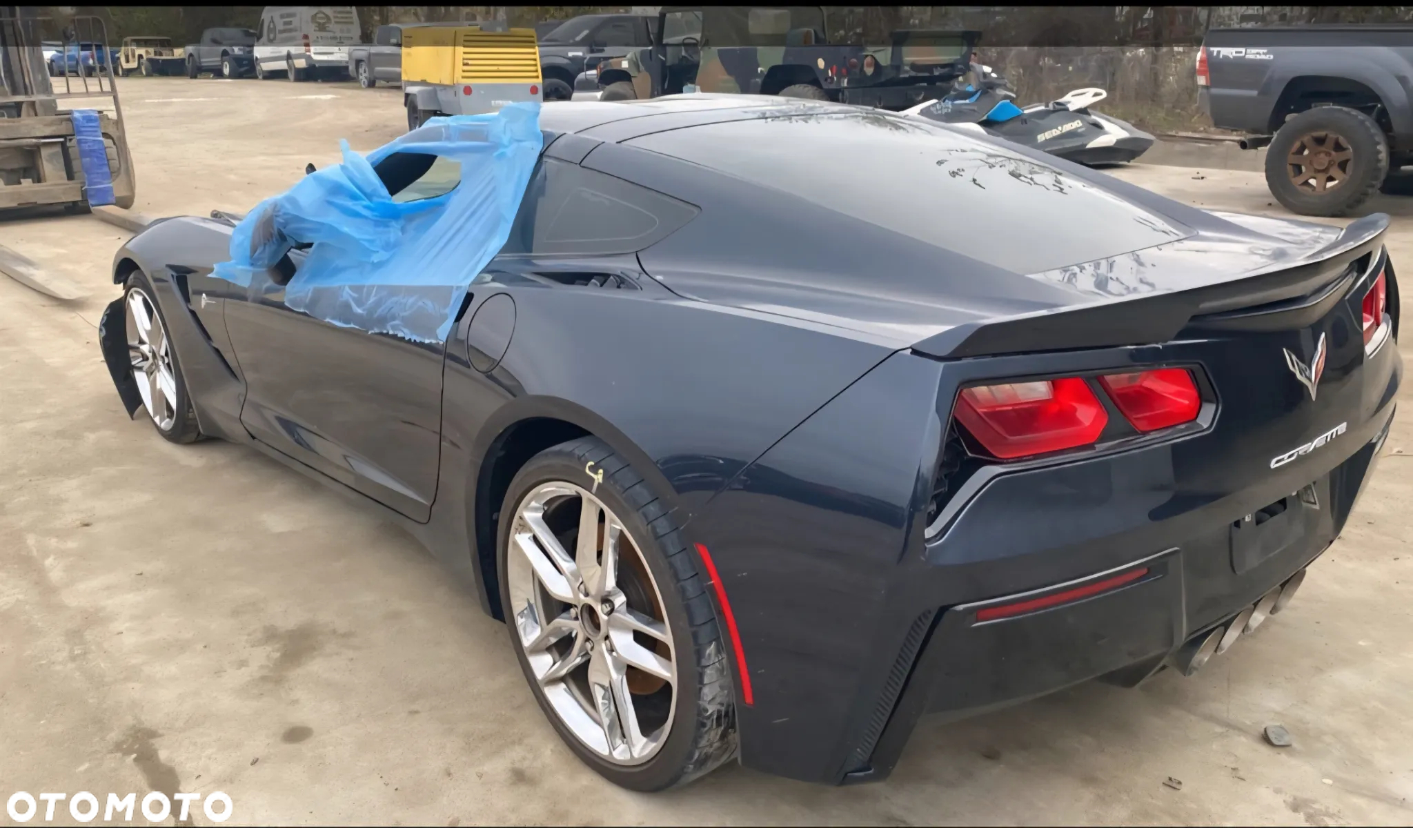 Chevrolet Corvette - 3