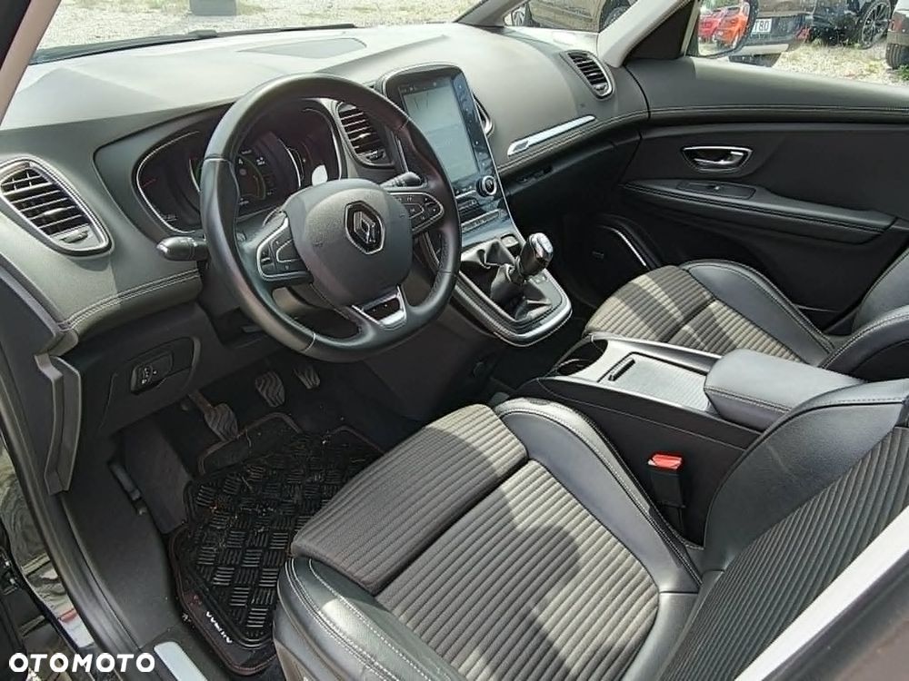 Renault Scenic 1.5 dCi Energy Bose EU6 - 11