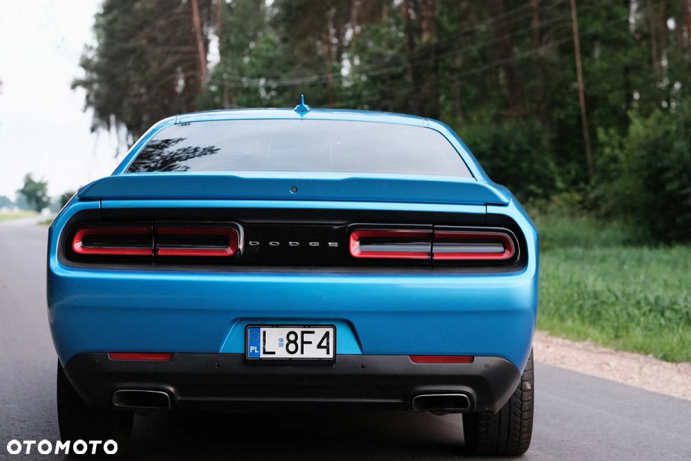 Dodge Challenger 3.6 SXT Plus - 10