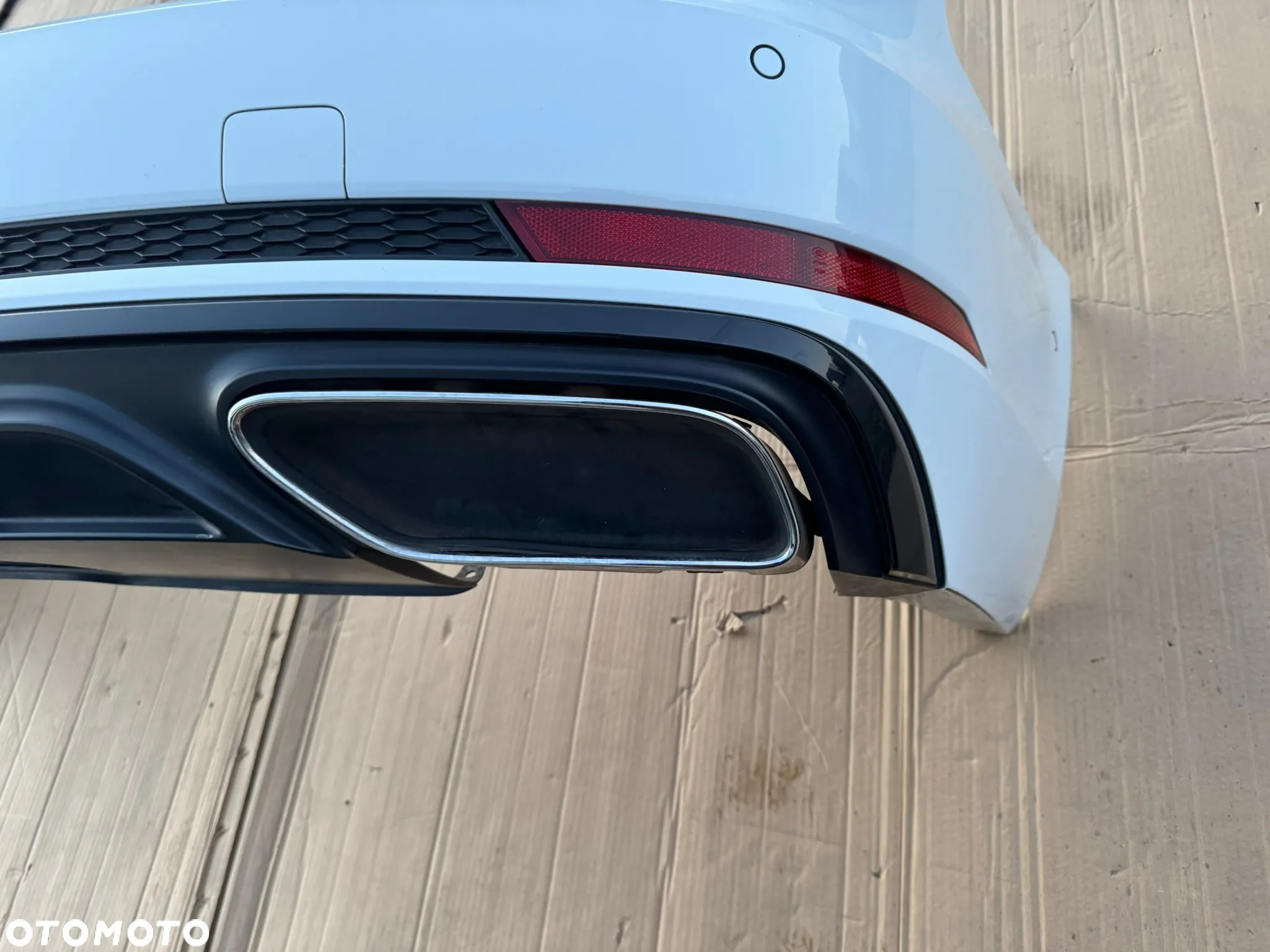 Audi A4 B9 kombi S Line zderzak tył tylny LY9C - 3