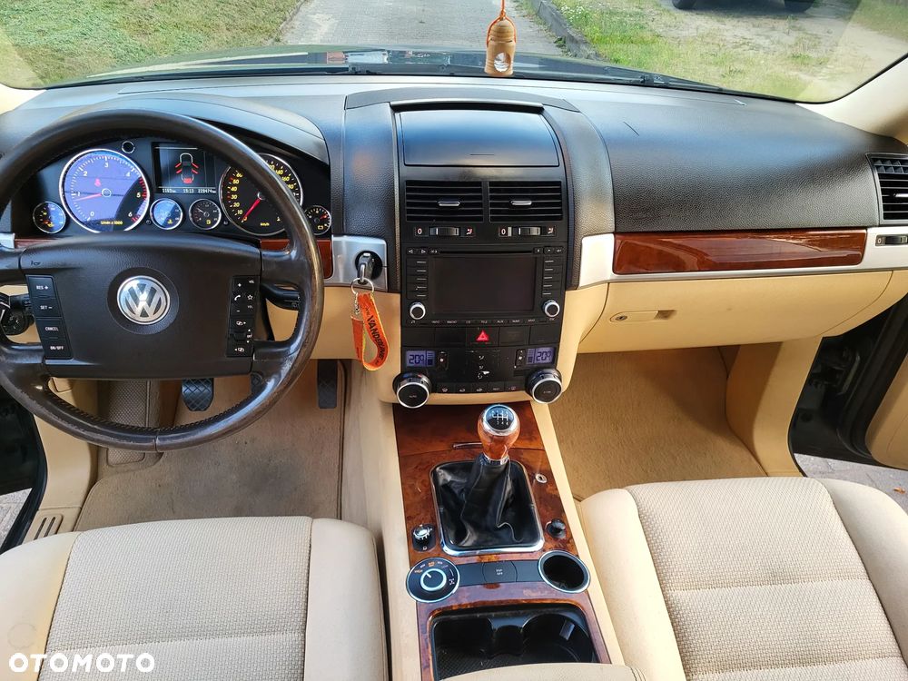 Volkswagen Touareg - 28