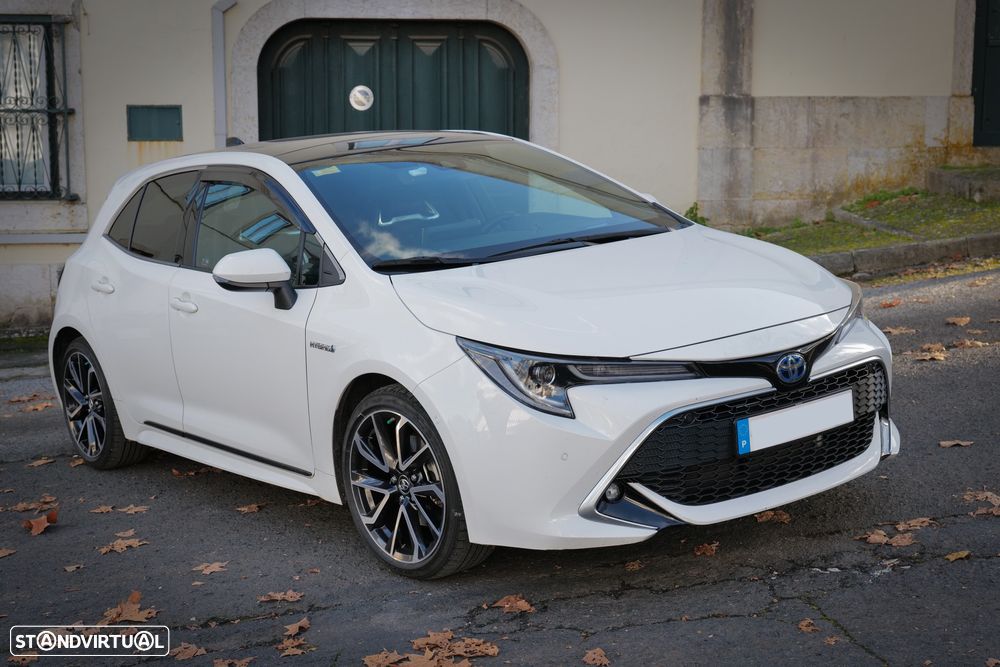 Toyota Corolla 2.0 Hybrid Luxury White - 2