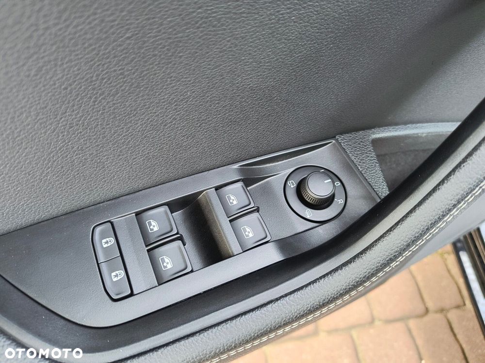 Skoda Superb 2.0 TDI SCR Style DSG - 19
