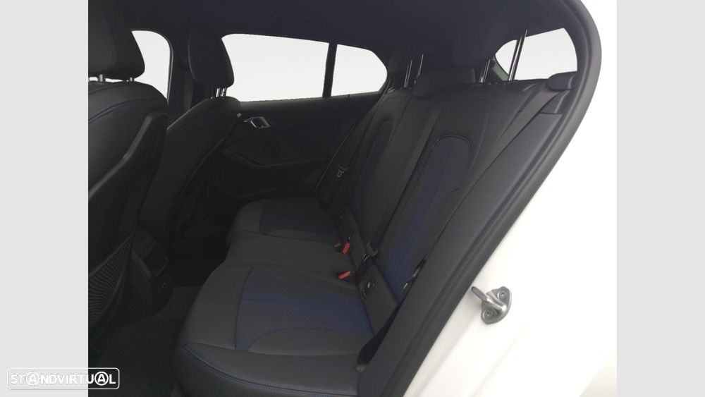 BMW 116 d Pack 50 anos M Auto - 14