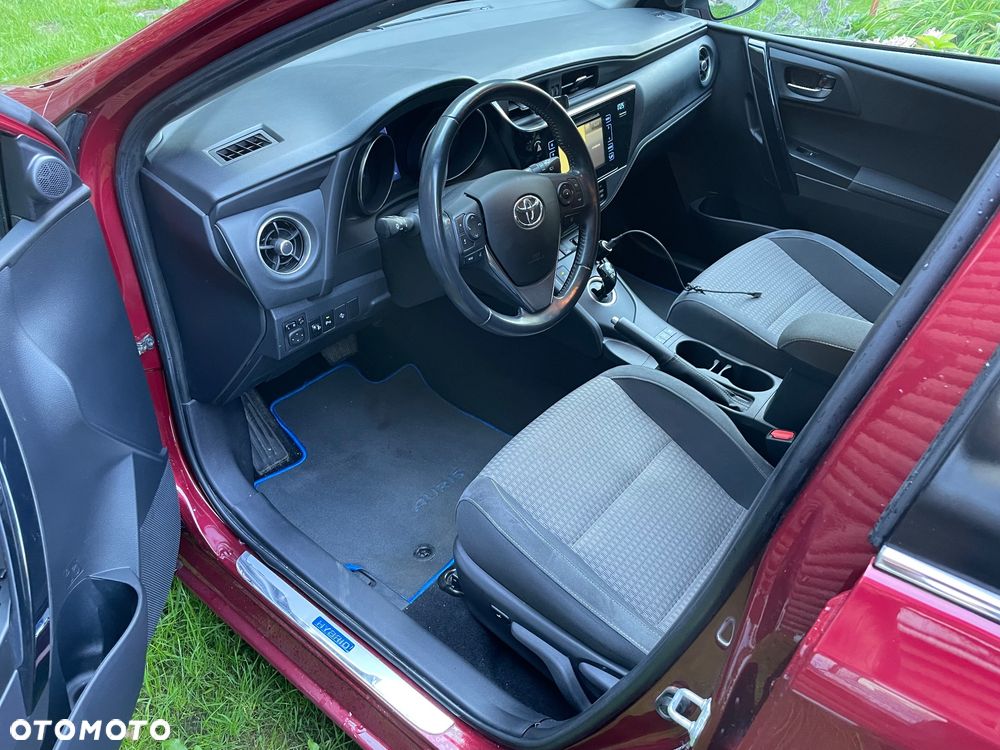 Toyota Auris - 12