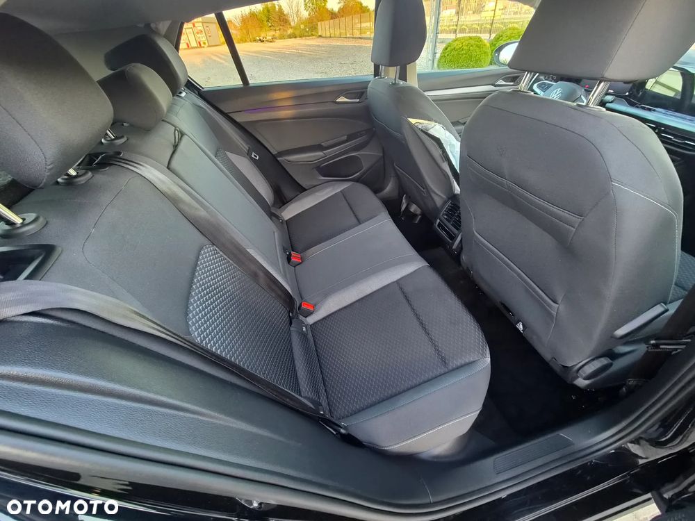 Volkswagen Golf 1.5 eTSI OPF DSG Active - 9