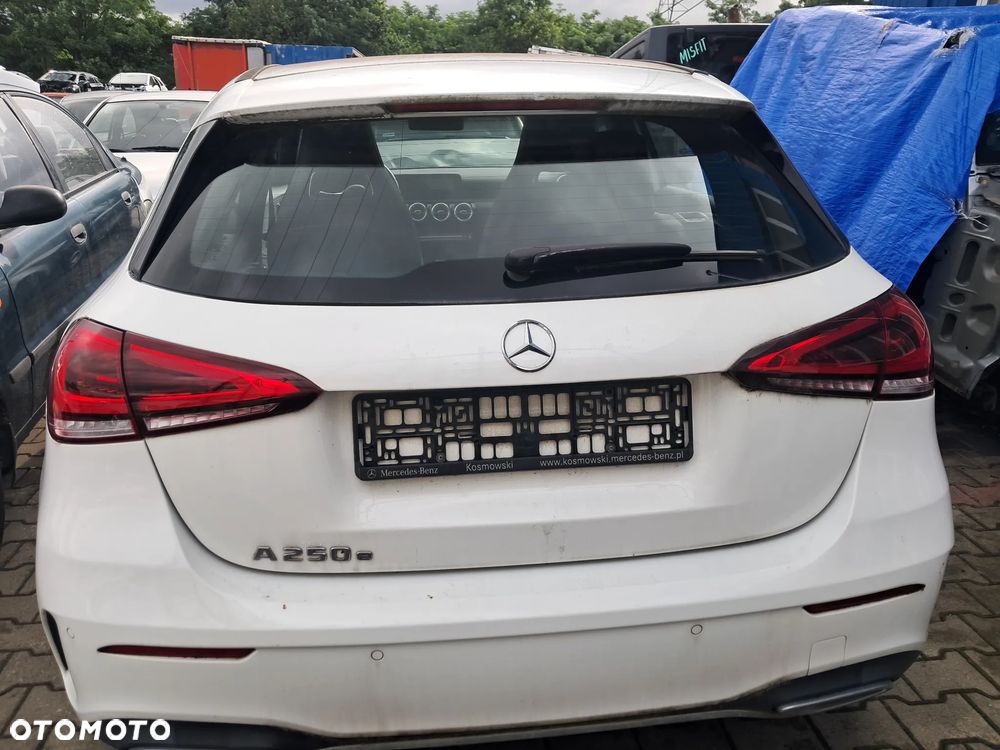 Mercedes W177 A Klasa 1.3 hybryda automat lakier 149 części, karoseryjne, silnikowe, wnętrza - 8