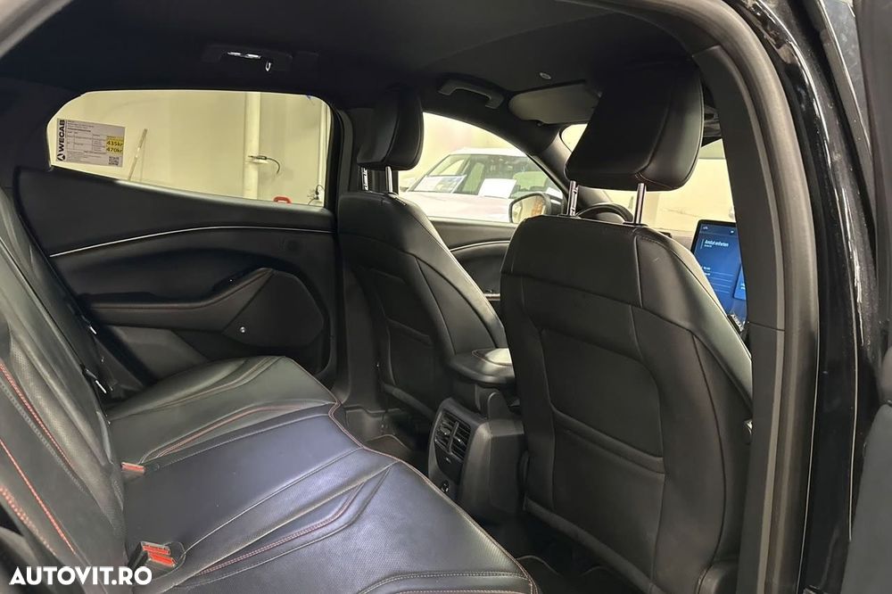 Ford Mustang Mach-E AWD PREMIUM - 12