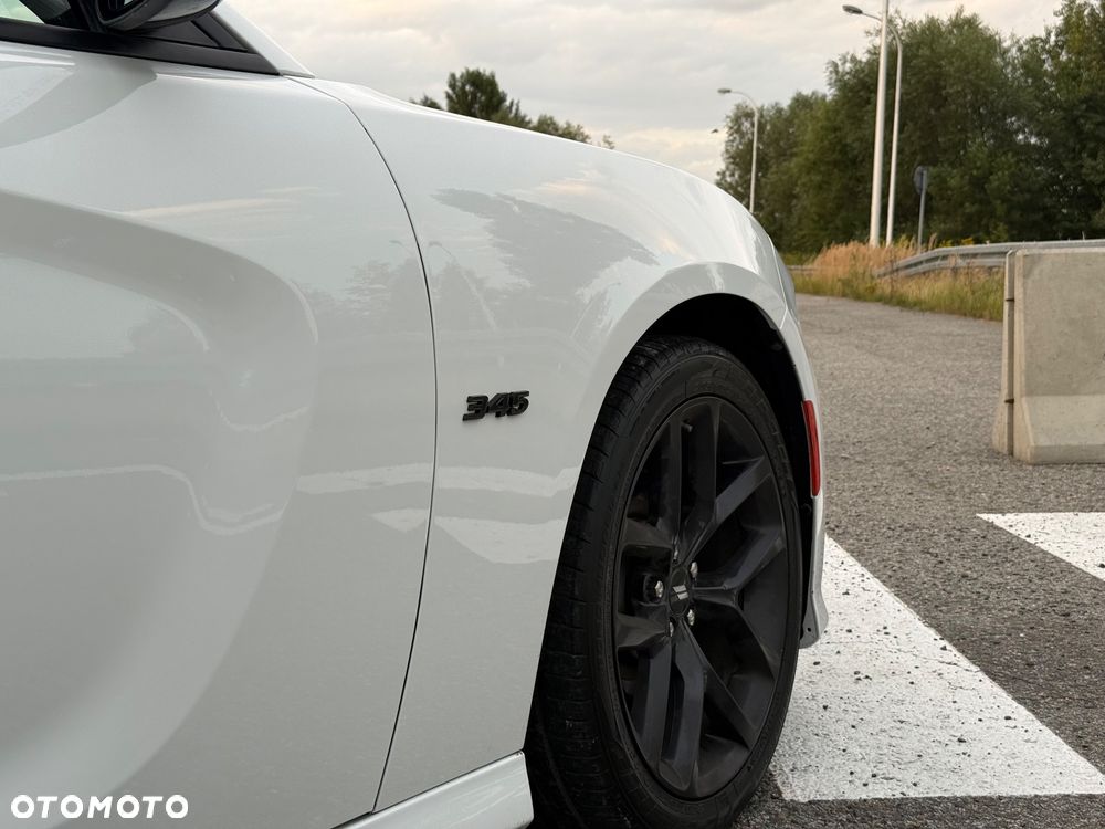 Dodge Charger 5.7 R/T Daytona - 11