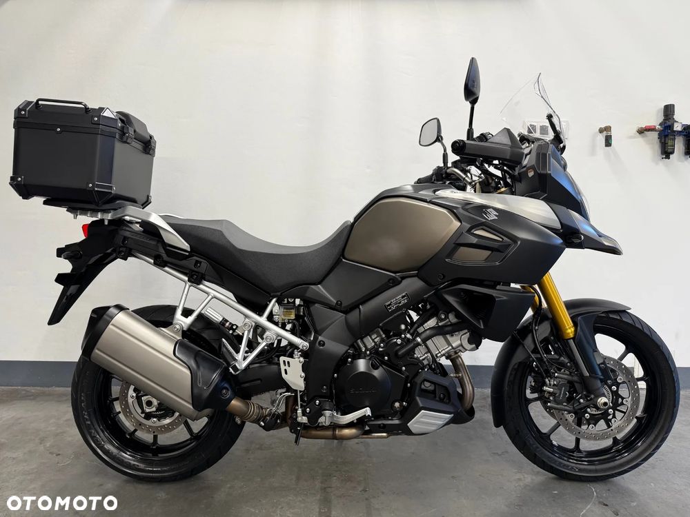 Suzuki V-STROM - 2