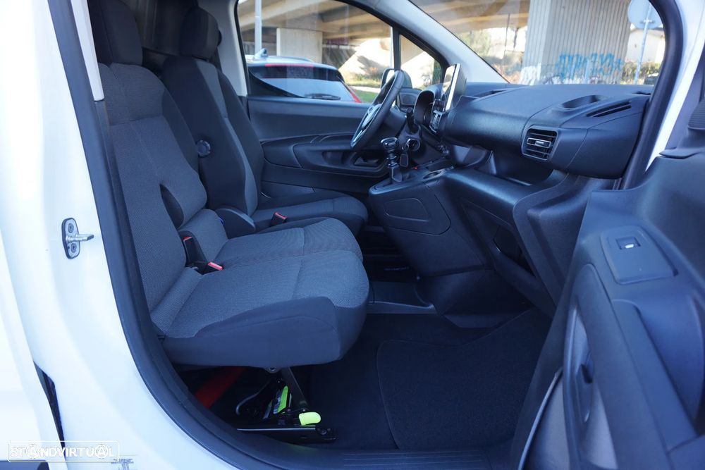 Opel Combo CDTI 102 Enjoy IVA dedutível - 29