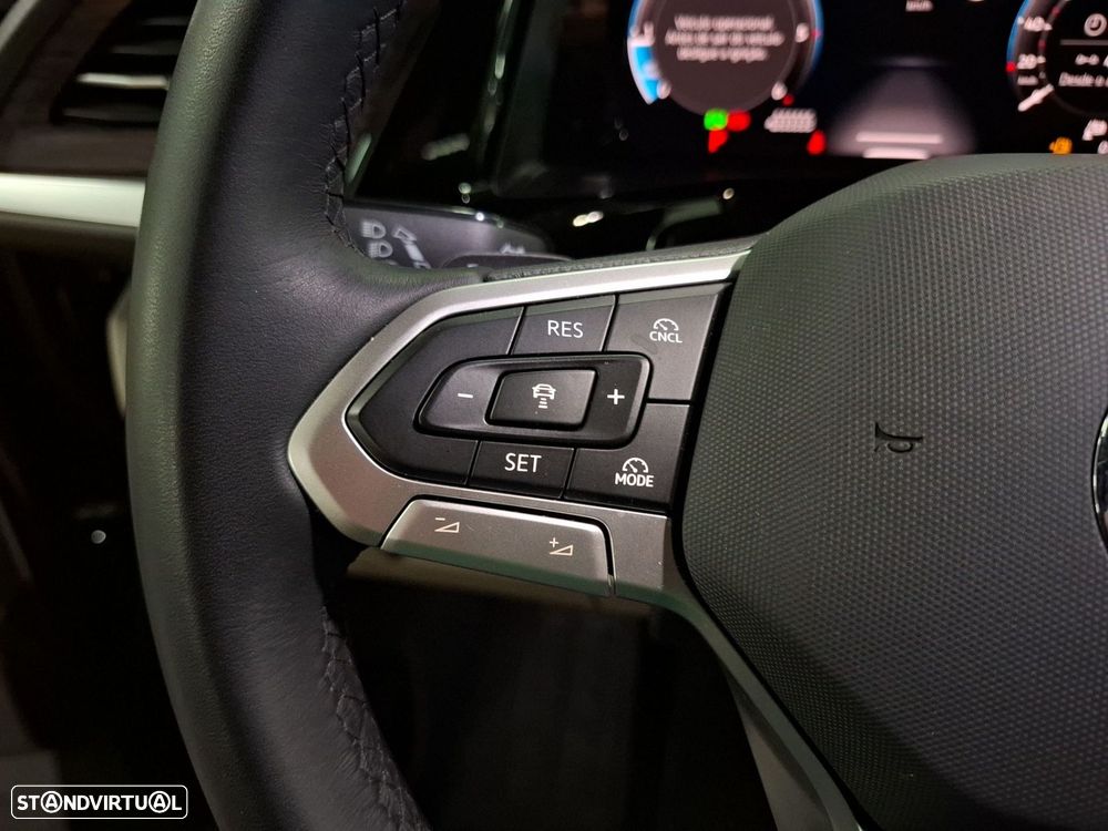 Volkswagen Multivan 2.0 TDI Style Longa DSG — fotografia 18