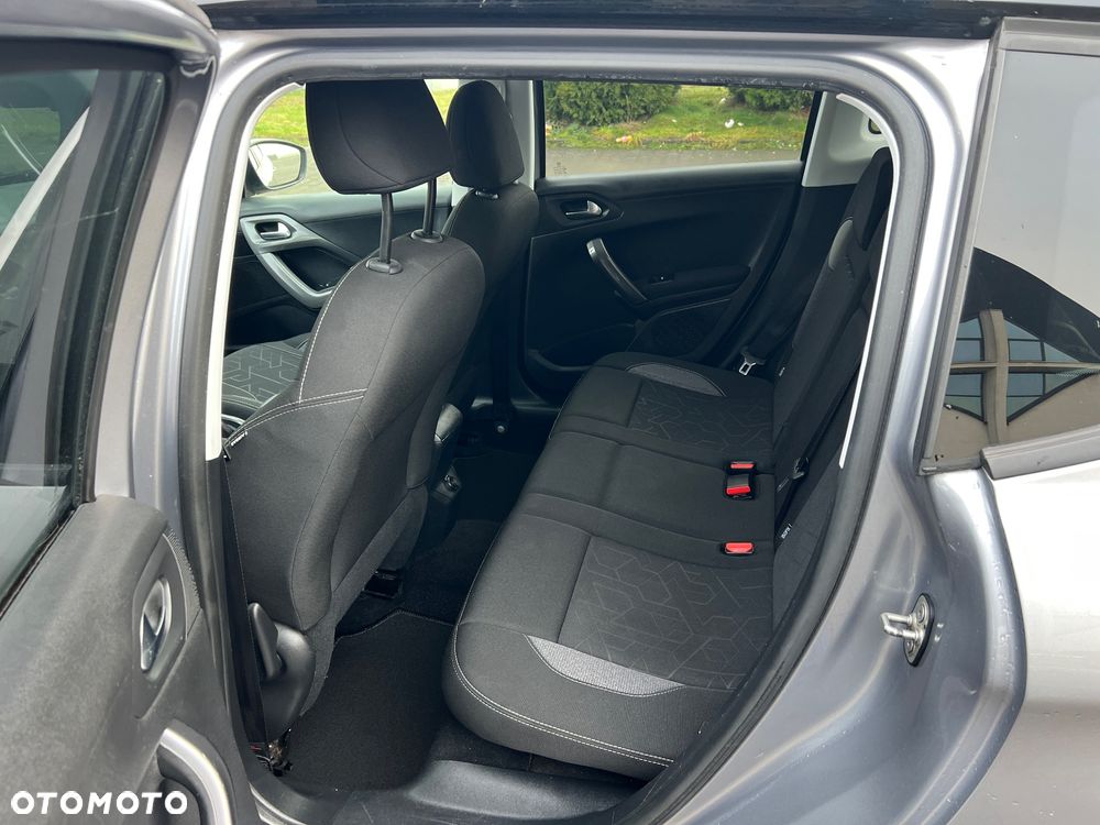 Peugeot 2008 PureTech 82 Style - 15