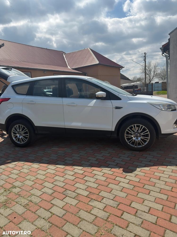 Ford Kuga 2.0 TDCi 4x4 Aut. Trend - 13