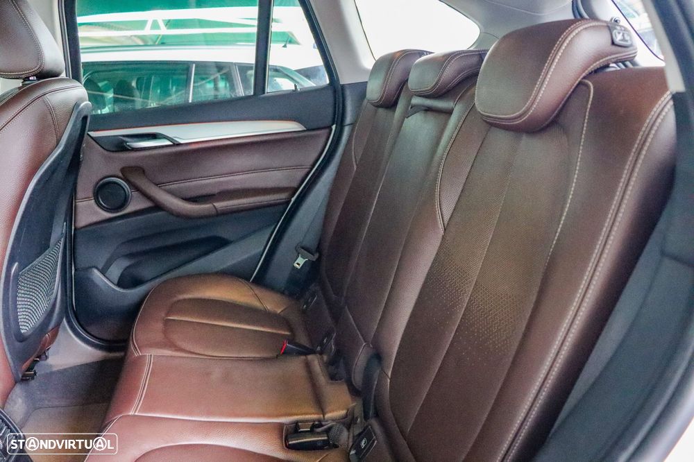 BMW X1 16 d sDrive Line Sport - 18