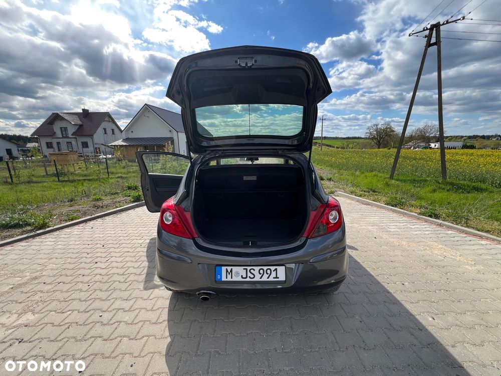 Opel Corsa 1.4 16V Active - 13