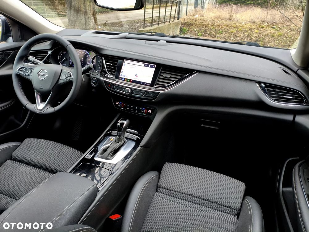Opel Insignia 2.0 BiTurbo 4x4 Innovation - 29