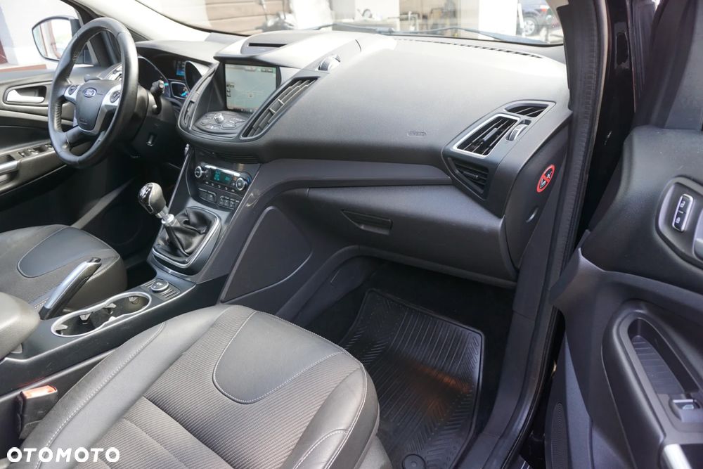 Ford Kuga 2.0 TDCi 2x4 Titanium - 15