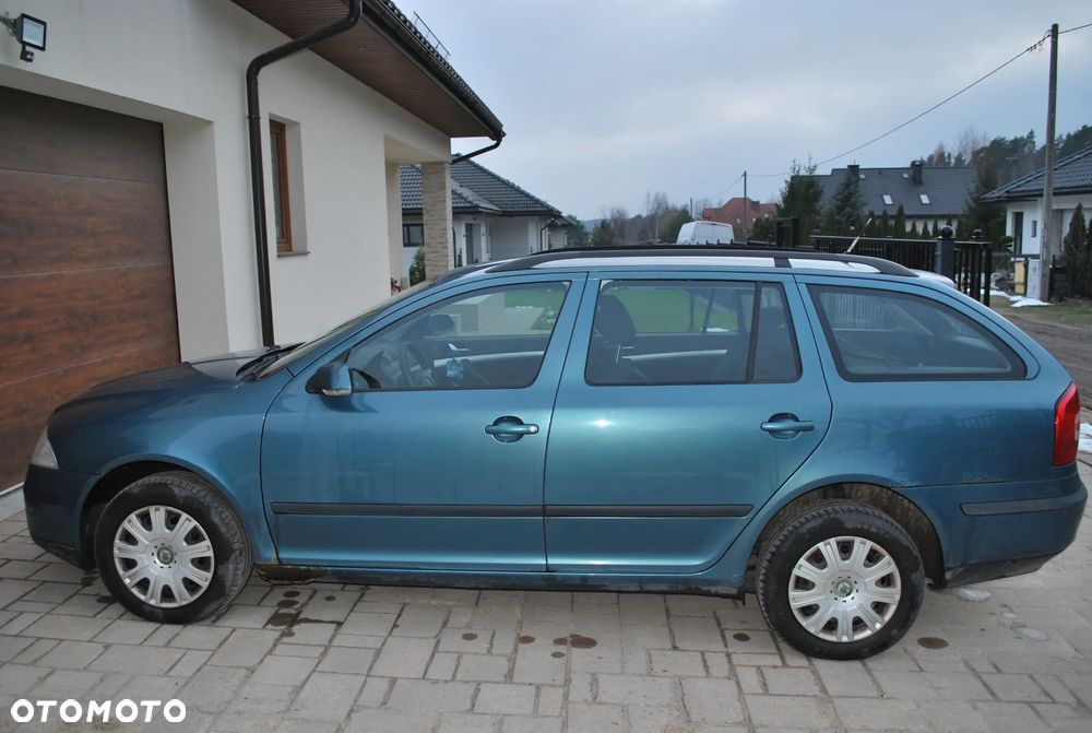 Skoda Octavia 1.6 Combi - 1