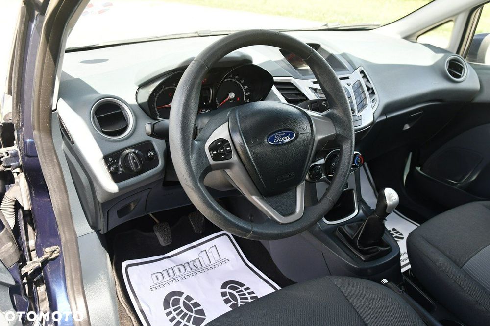 Ford Fiesta - 17