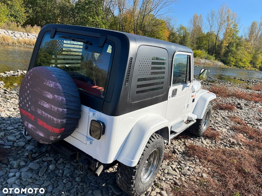 Jeep Wrangler 2.5L - 5