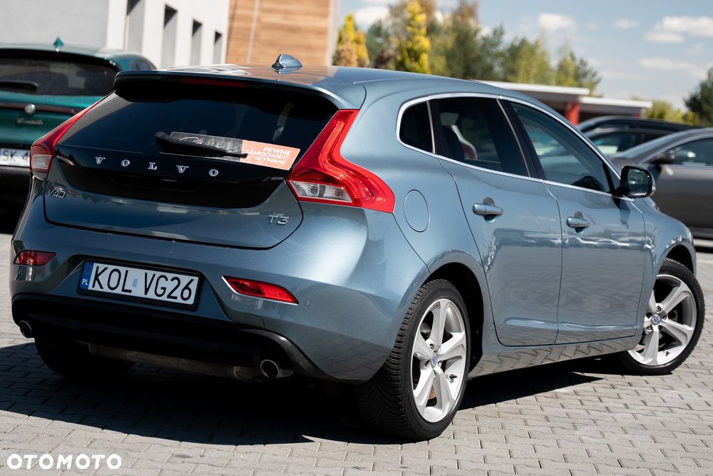 Volvo V40 T3 - 12