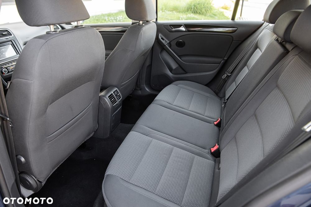 Volkswagen Golf - 21