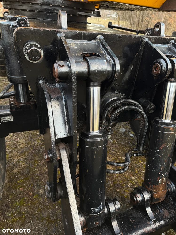 JCB JS130W Koparka Kołowa 13ton z Łapami podporami Hydr.! Najlepszy niezawodny Silnik ISUZU 105 KM. Długie ramię PLUS. Sprowadzona z Norwegii Pracowała przy śmieciach! ZADBANA bez luzów i wycieków! KLIMA. Zamki na tłokach. Potężna moc! Okazja TANIO! - 12