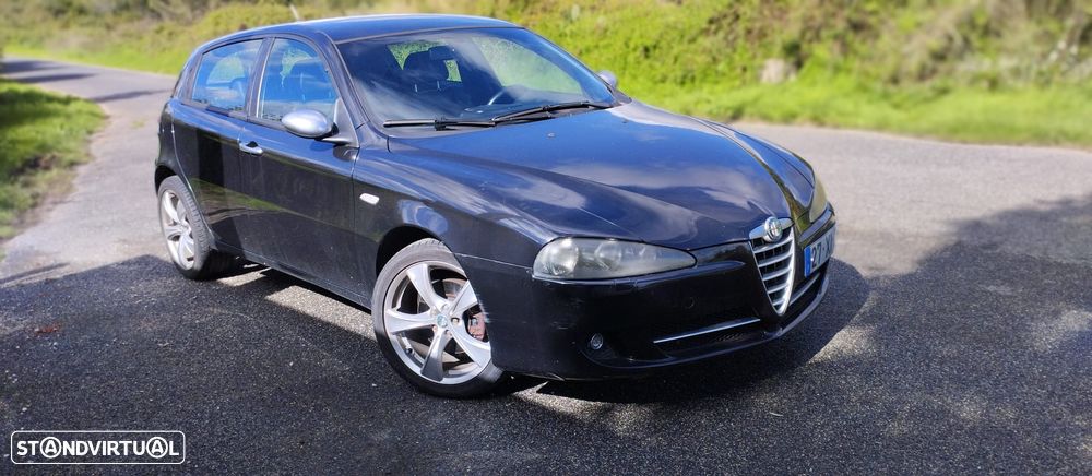 Alfa Romeo 147 1.9 JTD 16V M-Jet DPF Q2 - 2