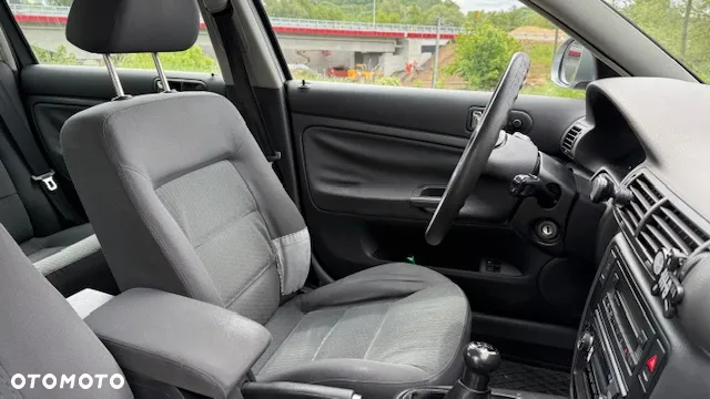 Volkswagen Passat - 10