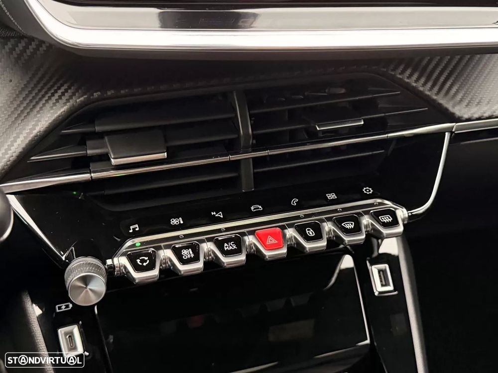 Peugeot 2008 1.2 PureTech GT Pack EAT8 - 15