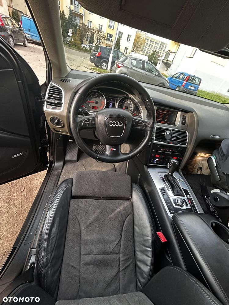 Audi Q7 - 24
