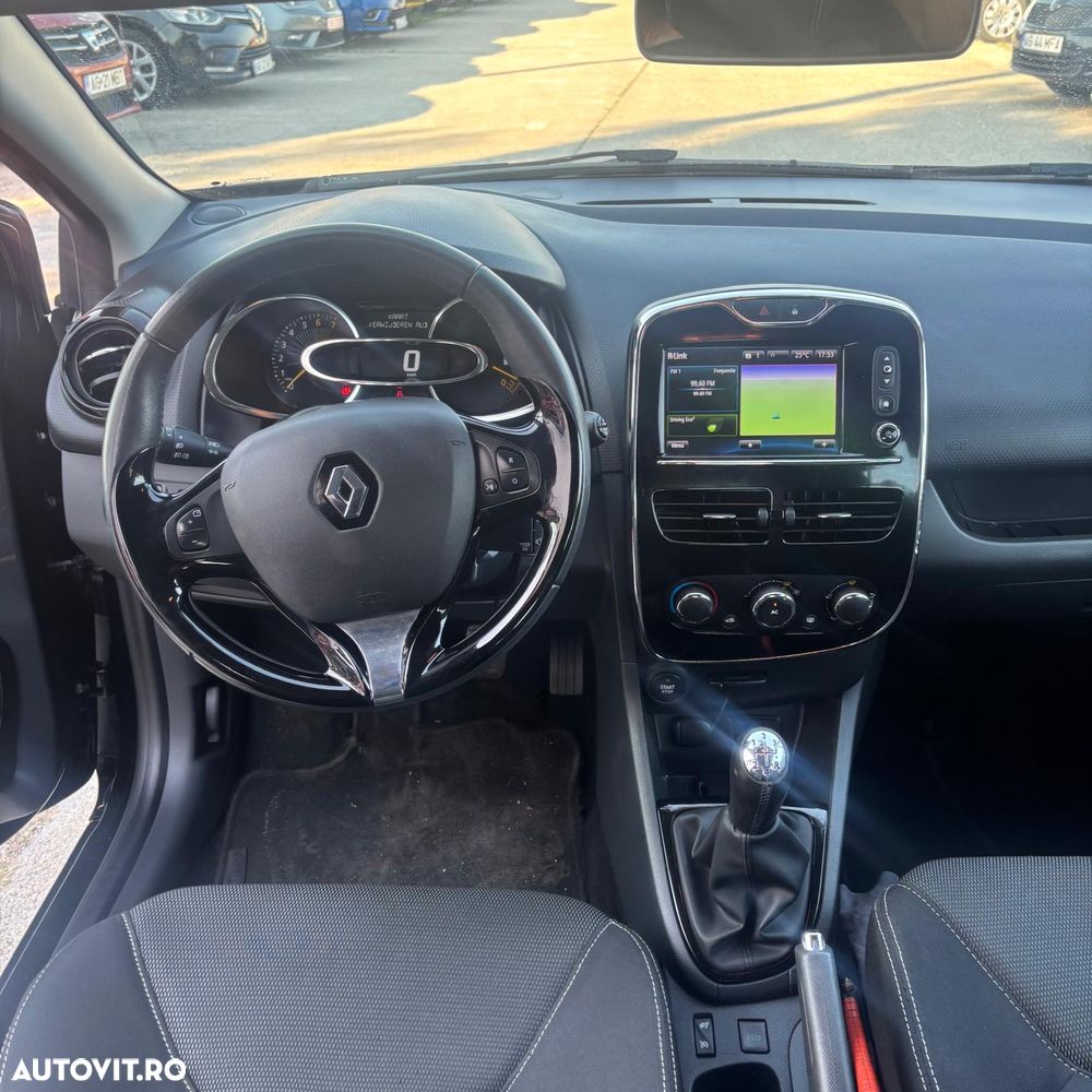 Renault Clio TCe 90 Paris - 9