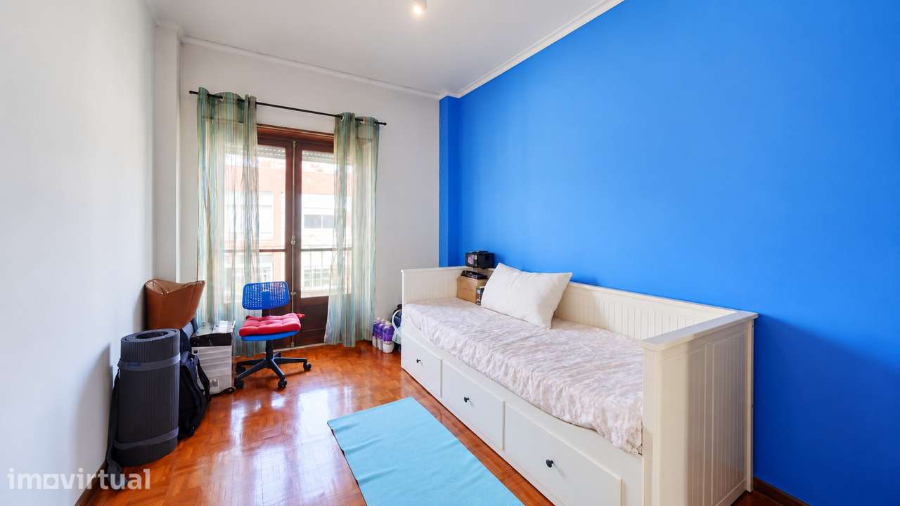 Apartamento T2 à venda na Rua Combatentes da Grande Guerra, 37 - Grande imagem: 2/11