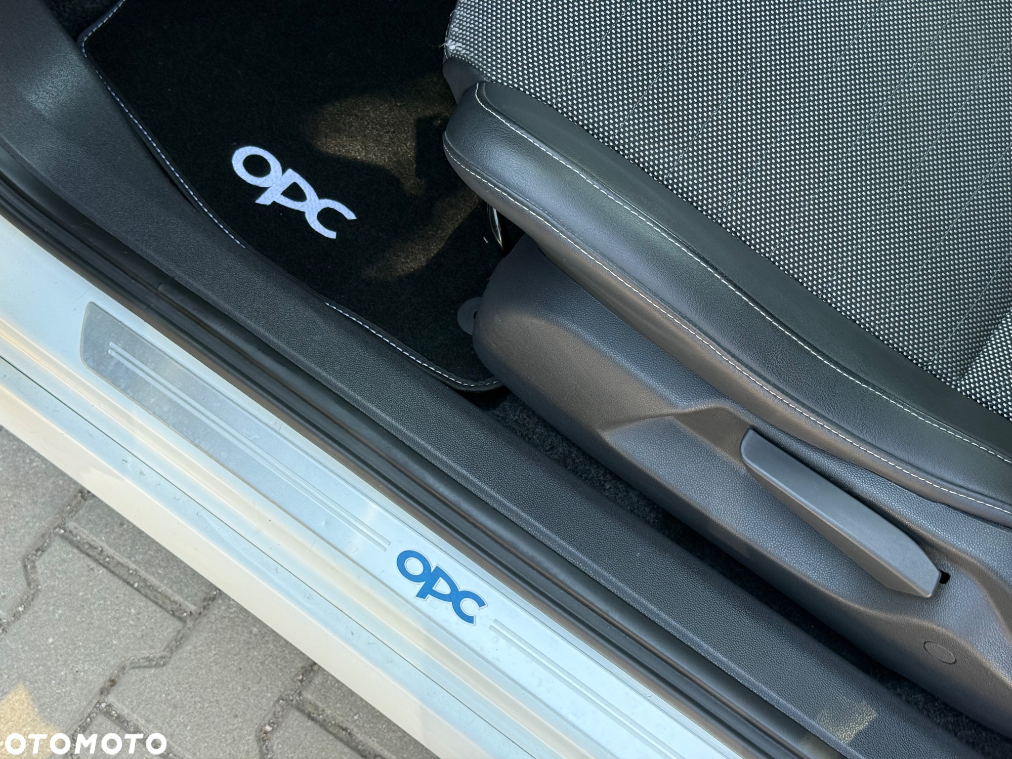 Opel Corsa 1.6 Turbo OPC - 26