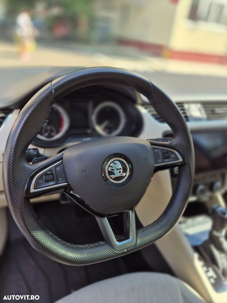 Skoda Octavia 1.5 TSI DSG Style - 10
