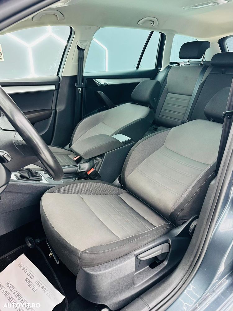 Skoda Octavia Combi 1.6 TDI DSG Premium Edition - 18