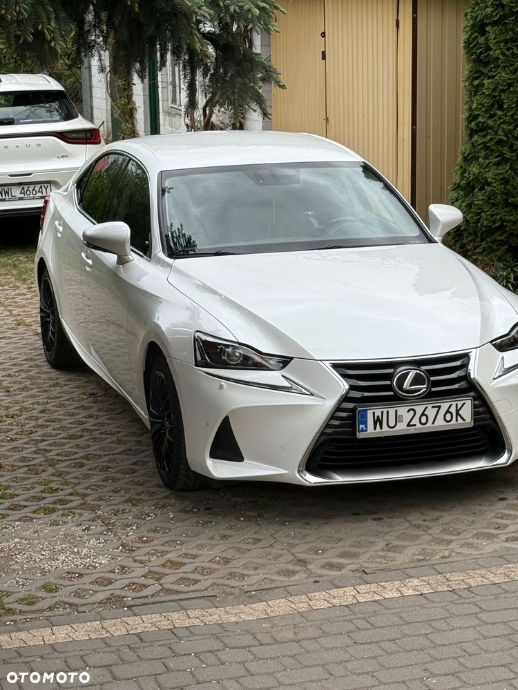 Lexus IS 200t / 300 Elegance - 28
