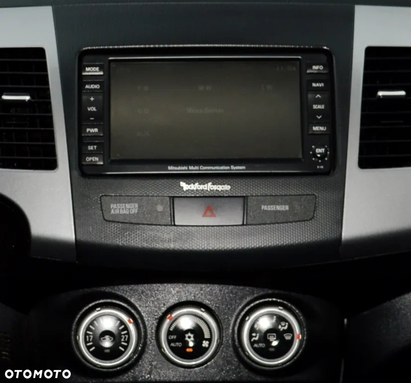Mitsubishi Outlander - 28
