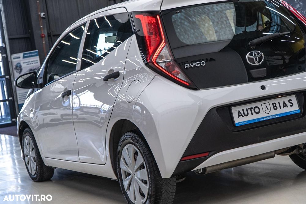 Toyota Aygo 1.0 VVY-I 5 usi X-style - 30