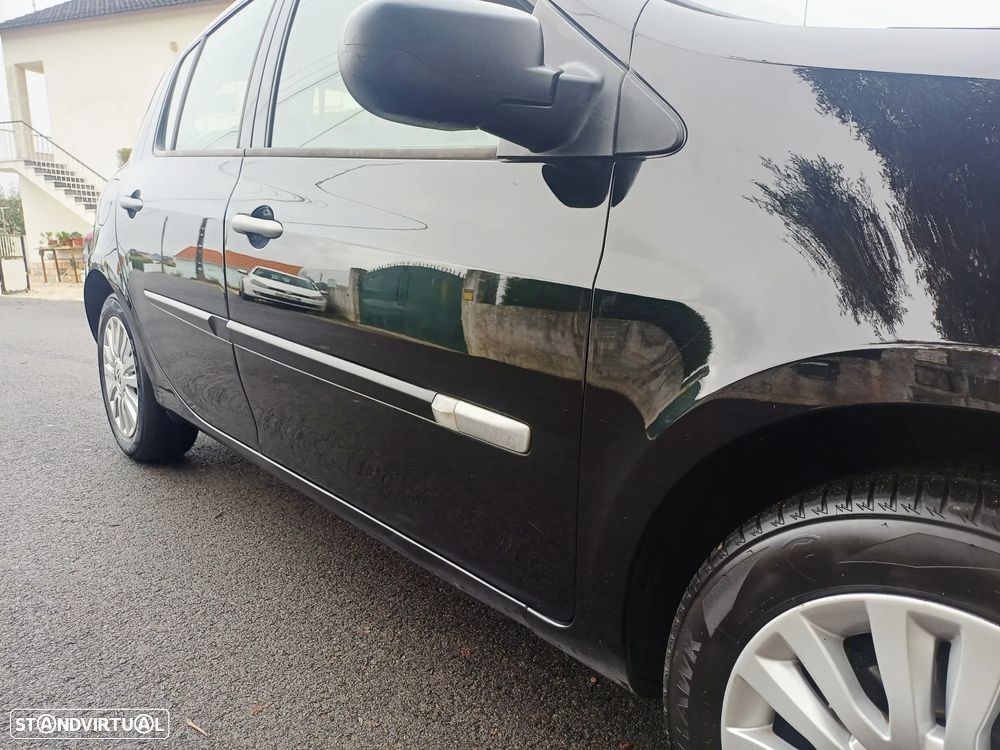 Renault Clio 1.5 dCi Dynamique S - 3