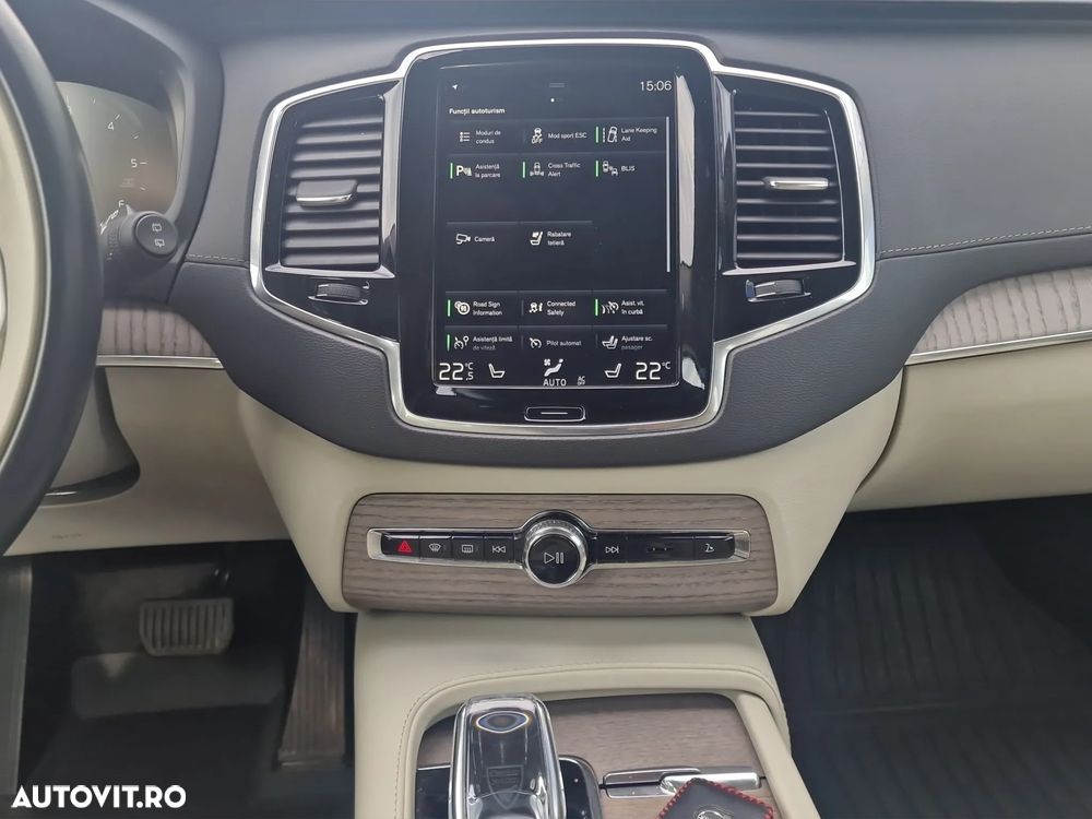 Volvo XC 90 - 17